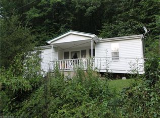 42 Cambridge Way, Waynesville, NC 28786