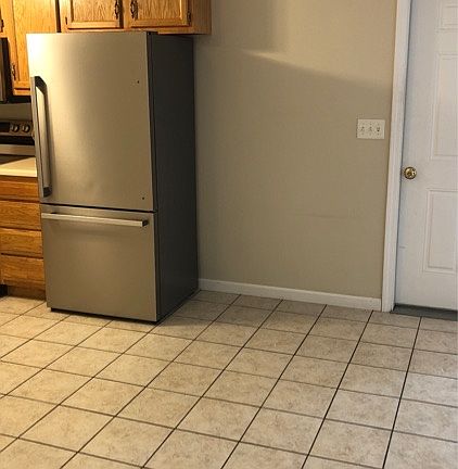 4th image of 119 Lou Ann Dr #A