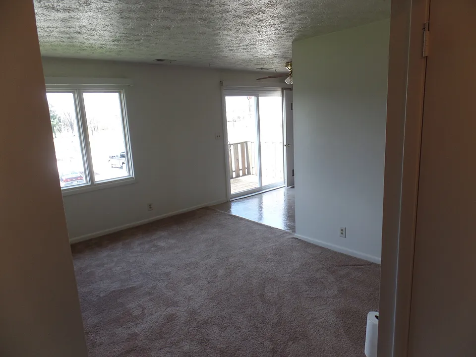 Williamsburg Apartment Homes LLC