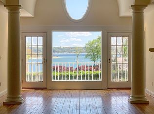 358 Centre Island Rd, Oyster Bay, NY 11771