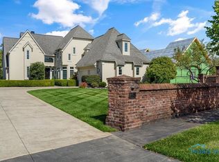 3159 Riverwood Ct, Perrysburg, OH 43551