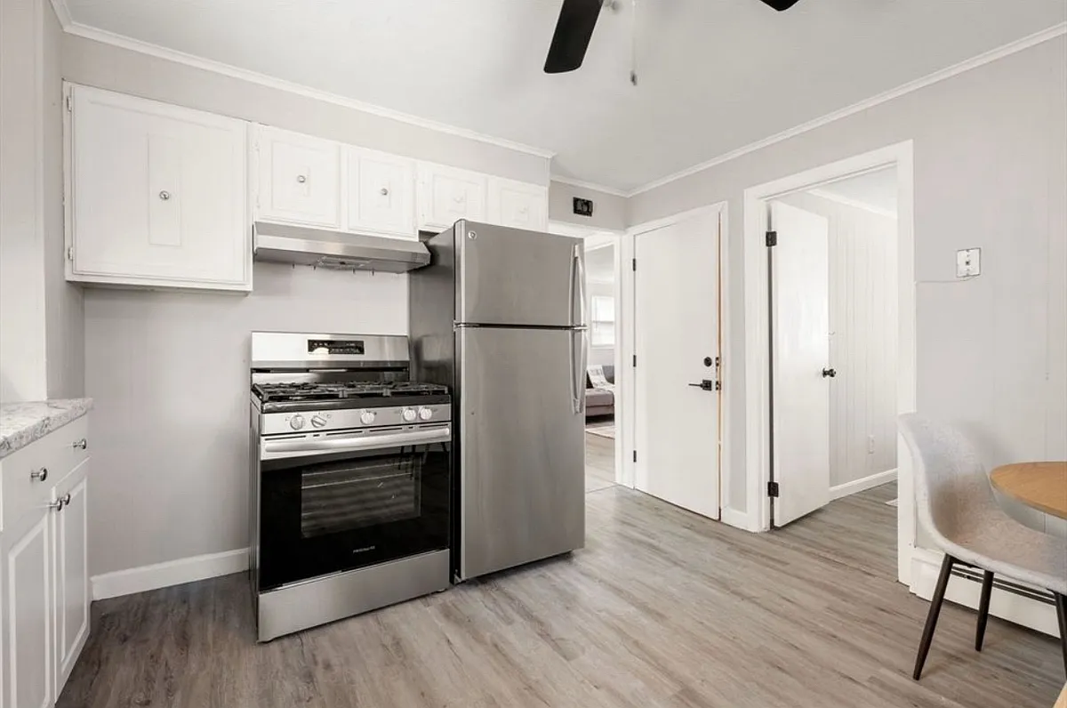 Building Photo - 28 Hawthorne St #2