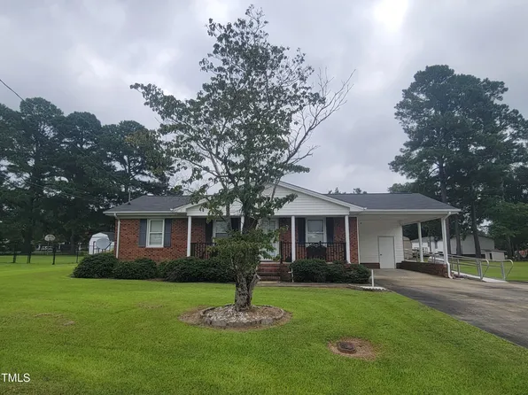 301 S Isabella St, Coats, NC 27521