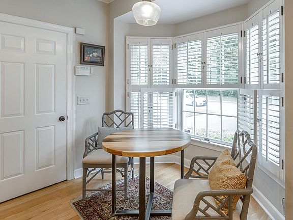 3rd image of 1292 Heritage Landing Dr