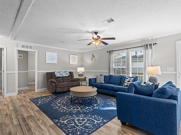 4th image of 935 Southpark Dr.