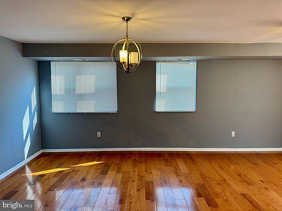 4th image of 1323 E Upsal St Floor 1