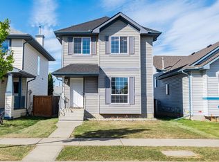 2912 31st St NW, Edmonton, AB T6T1T9