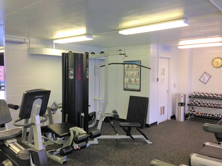 340 W Diversey Pkwy #1918 — Photo 9