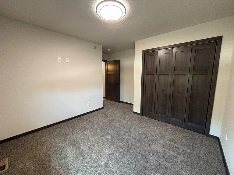 WestSide Apartments — Photo 10