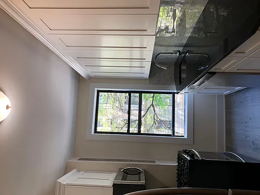 Sold by Mark Greenberg Real Estate | media 22