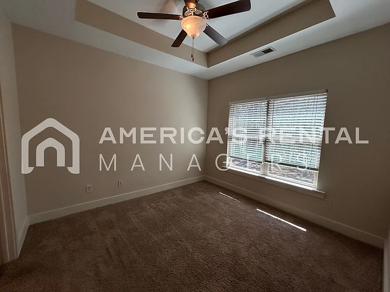 819 Kent Dr — Photo 27