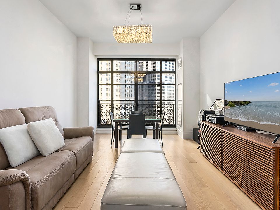 1st image of 25 Park Row APT 8D