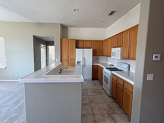 3rd image of 10880 Ivy Hill Dr Unit 3