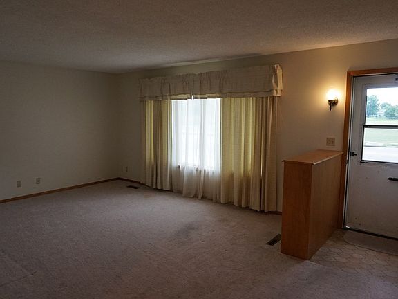 2nd image of 3130 W 13th St