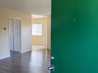 724 E Hardy St, Inglewood, CA 90301