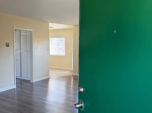724 E Hardy St, Inglewood, CA 90301