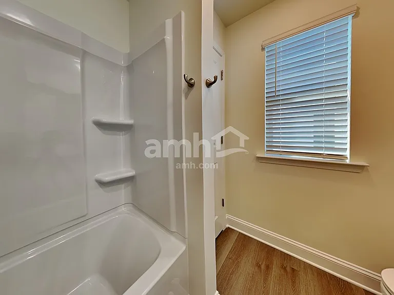 3511 Lincoln Heights Ln — Photo 17