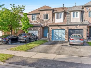 93 Ural Cir, Brampton, ON L6R 1H2