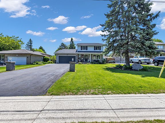 3rd image of 359 Lexington Rd