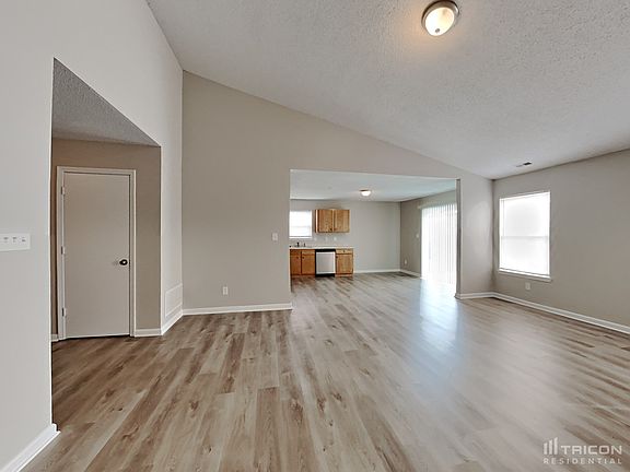 2nd image of 1599 Carlton Dr