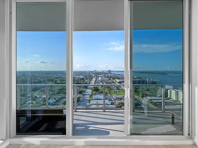 220 Lake Shore Dr #Penthouse 2321 — Photo 50