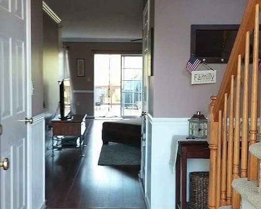 Foyer - Newly painted light neutral color 