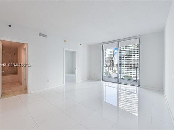 3rd image of 1060 Brickell Ave APT 1715