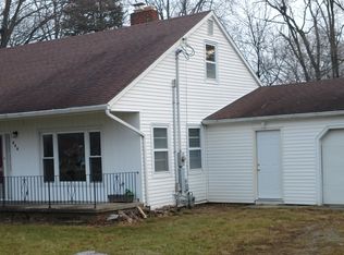 121 S High St, West Unity, OH 43570