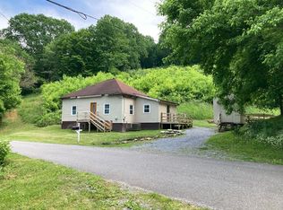 496 Beaver Creek Rd, Saltville, VA 24370