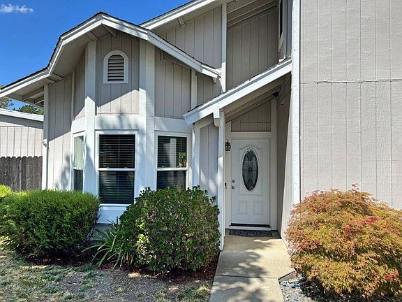 3rd image of 250 Arcadia Dr