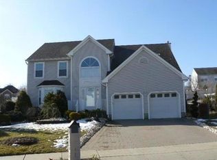 34 Heritage Dr, South River, NJ