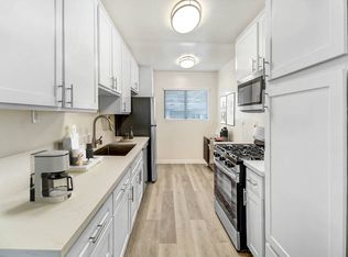 Riverside Drive Apartments, Sherman Oaks, CA 91423