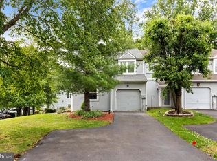 500 Leon Cir, Feasterville Trevose, PA 19053