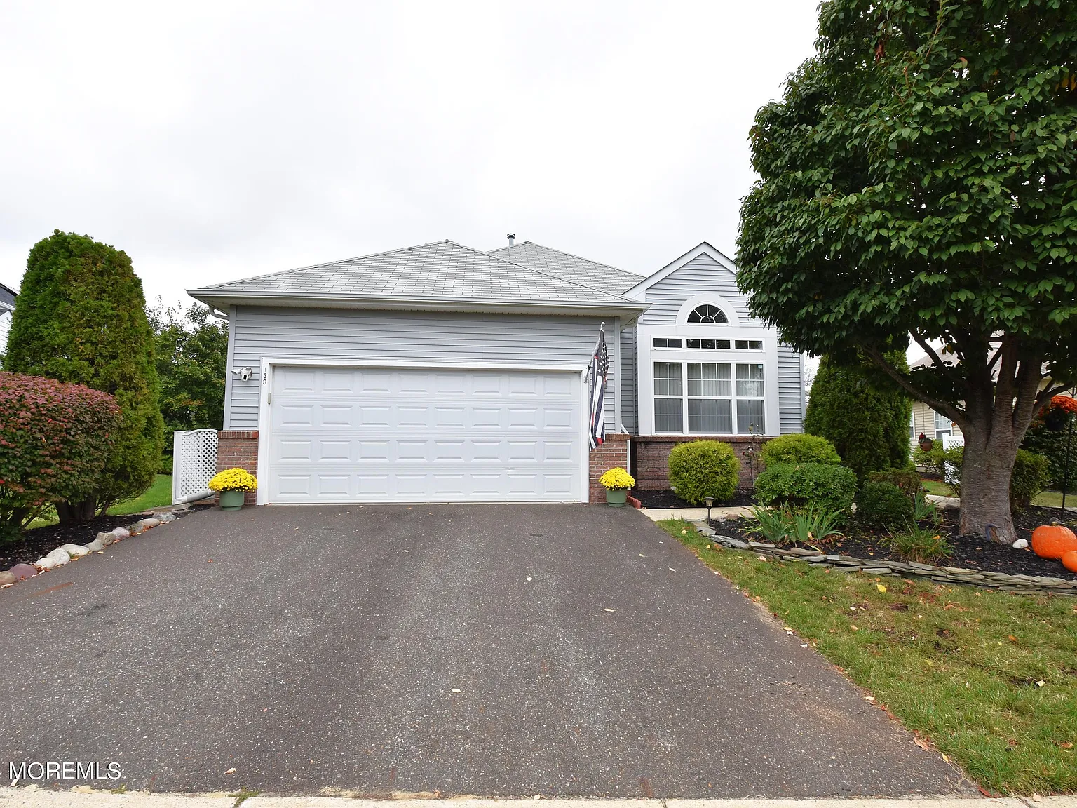 3 bed, 2434 sqft, $3,300 — Photo 1