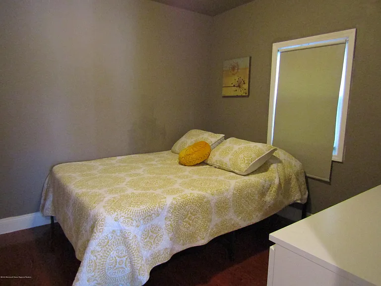 1726 Melrose Ave — Photo 20