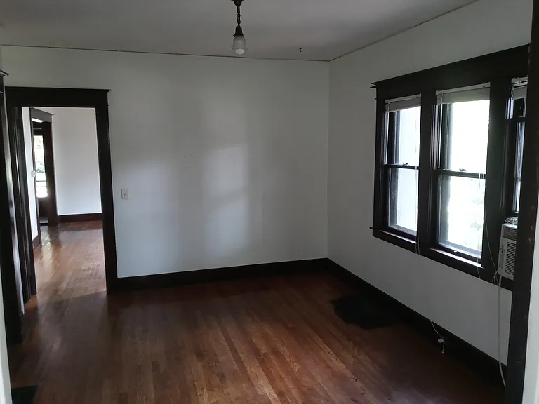 528 Glenwood Ave SE — Photo 8