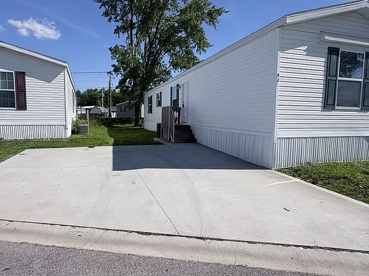 10610 E State Route 762 #85B-99B — Photo 3