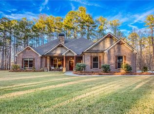 390 Herring Rd, Grayson, GA 30017