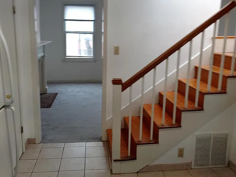 15 E Montgomery St #2B — Photo 6
