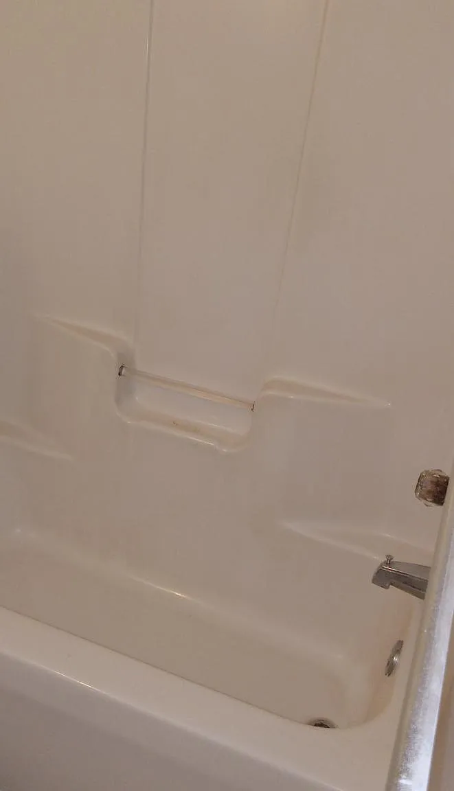 2 bed, 1020 sqft, $1,300 — Photo 3