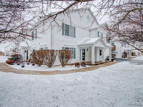 2nd image of 700 Fieldcrest Dr Unit B
