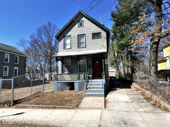 688 Orchard St, New Haven, CT 06511