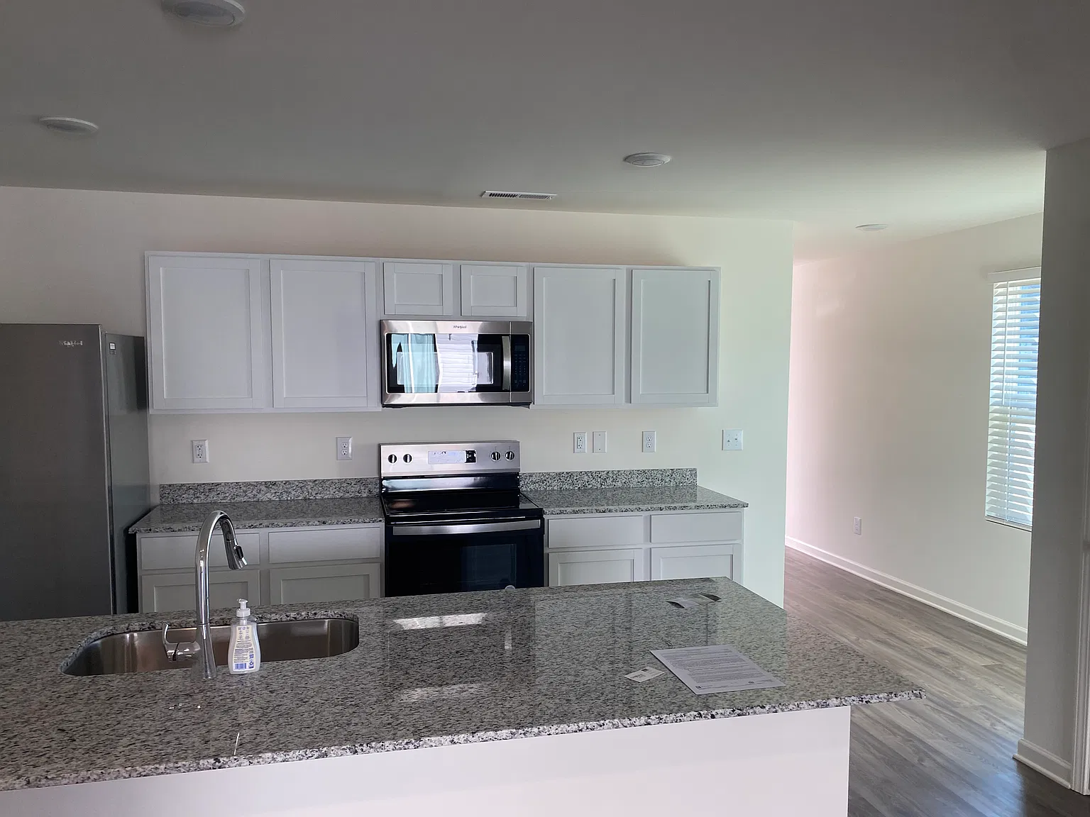 3 bed, 1648 sqft, $1,795 — Photo 4