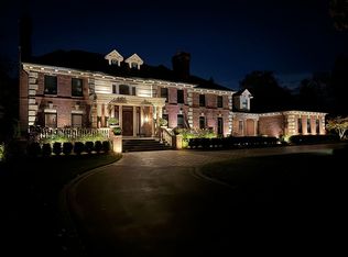 899 Lone Pine Rd, Bloomfield Hills, MI 48302