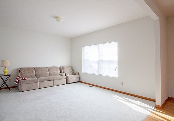 4th image of 7854 Winding Creek Ct