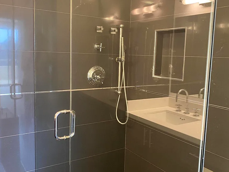 121 S Hope St #408 — Photo 18