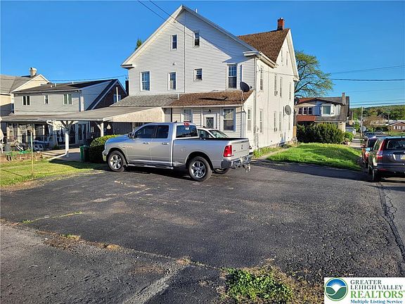 3rd image of 1801 E Greenleaf St