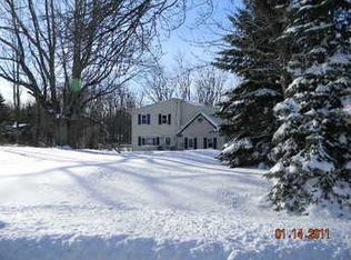 69 Glenwood St, Gardner, MA 01440