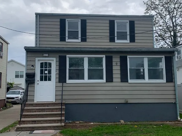 47 Holly St, Carteret, NJ