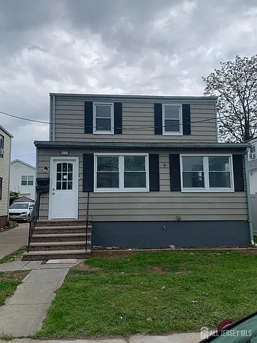 47 Holly St Photo 1